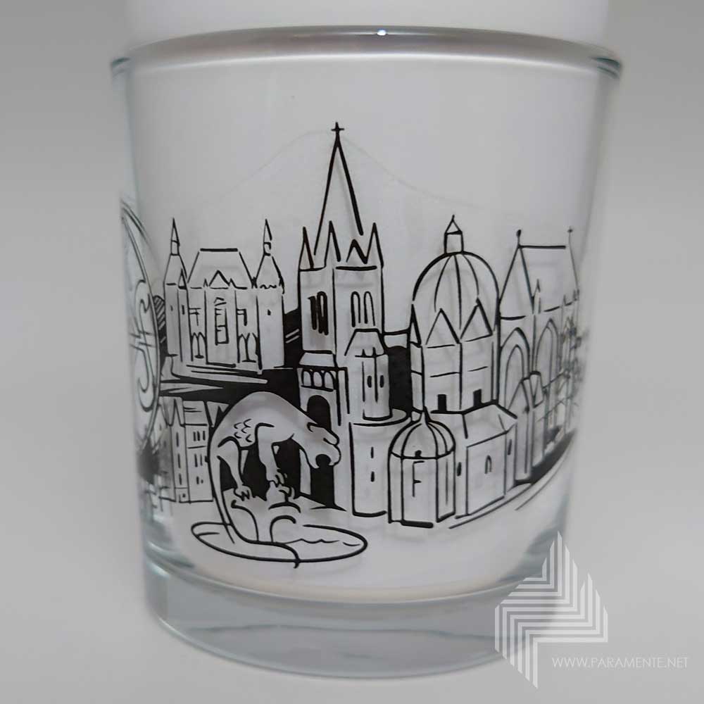 Aachen Aachenkerze aachensilhouette Aachenskyline Aachentasse Andenken Aachen Bahkauv De Bleijstief Devotionalien Dom Elisenbrunnen Geschenk geschenk aachen Kaiser Karl Karlssiegel Kerze Oche Pontor skyline souvenir souvenir aachen