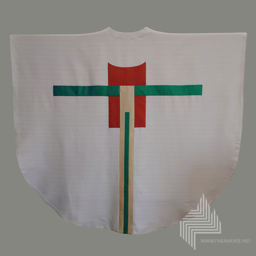Applikationen Doupionseide Festgewand Gewand gewebt Hauptgewand Irene Rothweiler Kasel Messgewand Ornat Priestergewand reine Seide Reinseidenfutter Seide weiß weiße Kasel weißes Gewand weisses gewand weisses messgewand