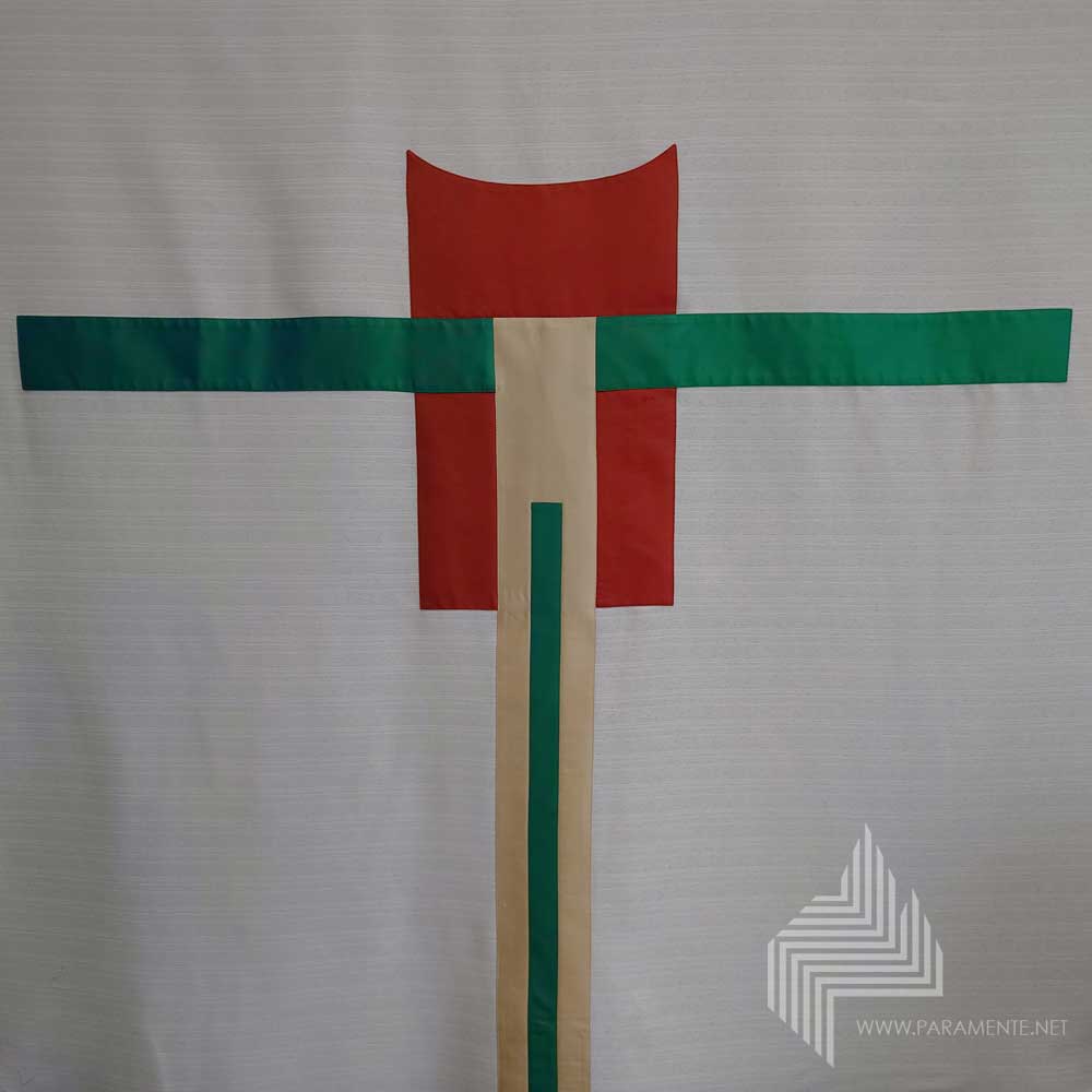 Applikationen Doupionseide Festgewand Gewand gewebt Hauptgewand Irene Rothweiler Kasel Messgewand Ornat Priestergewand reine Seide Reinseidenfutter Seide weiß weiße Kasel weißes Gewand weisses gewand weisses messgewand