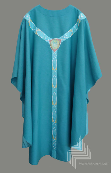 Applikationen Festgewand Gewand grün grüne Kasel grünes Gewand Hauptgewand Kasel Messgewand Ornat Priestergewand reine Seide Seide handstickerei handstickerei in twist twist Marcel Schultheiß Fische Ichtus