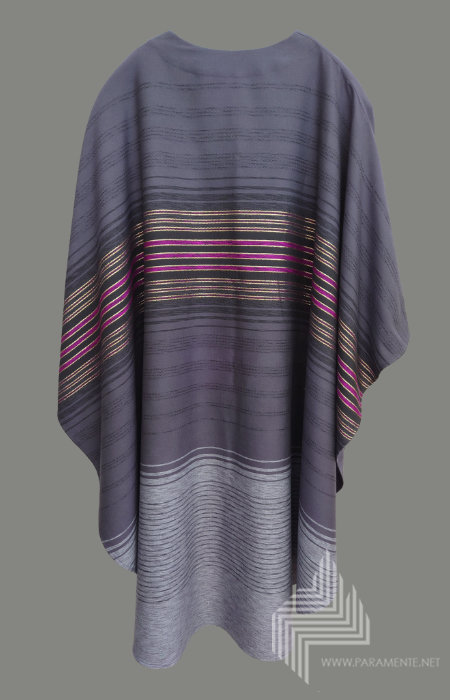 Claus Kilian eingewebte Streifen Festgewand Gewand gewebt handgewebt Handwebstoff Hauptgewand Kasel Messgewand Priestergewand schwarz schwarze kasel