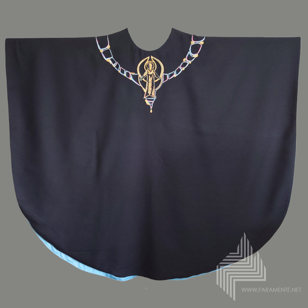 Claus Kilian Festgewand Gewand gewebt handgewebt Handstickerei Handwebstoff Hauptgewand Japangold Kasel Messgewand Ornat Priestergewand reine Seide Reinseidenfutter schwarz schwarze kasel Seide twist Engel Requiem Himmel