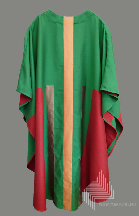 Applikation in reiner Seide eingewebtes Motiv Festgewand Gewand gewebt Hauptgewand Kasel Messgewand Ornat Priestergewand reine Seide Seide grün grüne Kasel grünes Messgewand